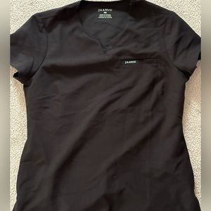 Jaanuu one pocket scrub top - xs - black
